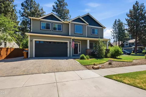 Exterior - 61316 Brianne Pl, Bend, OR 97702 photo 6 of 11