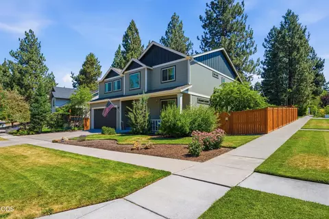 Exterior - 61316 Brianne Pl, Bend, OR 97702 photo 4 of 11