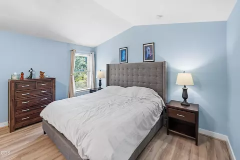 Bedroom - 61316 Brianne Pl, Bend, OR 97702 photo 3 of 4