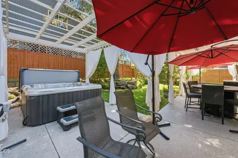 Exterior - 61316 Brianne Pl, Bend, OR 97702 photo 8 of 11
