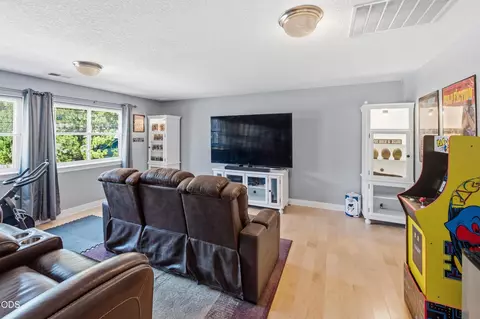Other - 61316 Brianne Pl, Bend, OR 97702 photo 4 of 9