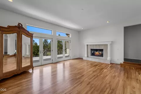 Living - 62354 Erickson Rd, Bend, OR 97701 photo 3 of 3