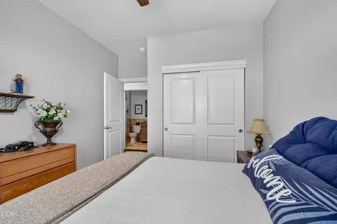 Bedroom - 453 S Haskell St, Central Point, OR 97502 photo 2 of 3