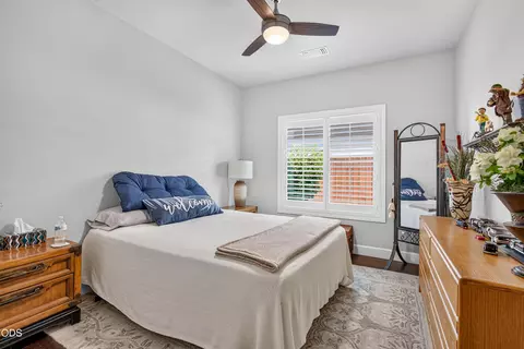 Bedroom - 453 S Haskell St, Central Point, OR 97502 photo 1 of 3