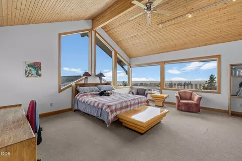 Bedroom - 59641 Calgary Loop, Bend, OR 97702 photo 3 of 9