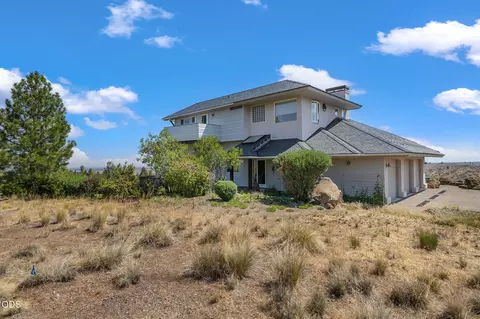 Exterior - 59641 Calgary Loop, Bend, OR 97702 photo 11 of 21