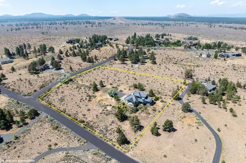 View/Area - 59641 Calgary Loop, Bend, OR 97702 photo 5 of 6