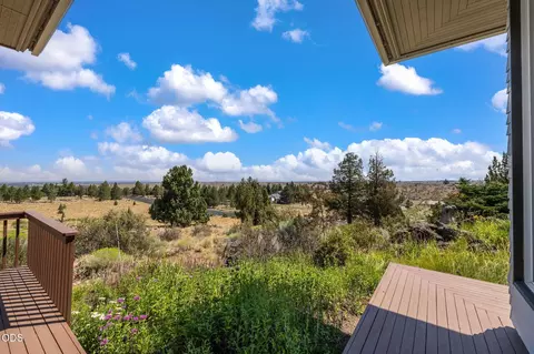 Exterior - 59641 Calgary Loop, Bend, OR 97702 photo 8 of 21