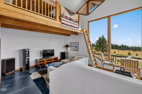 Living - 59641 Calgary Loop, Bend, OR 97702 photo 6 of 7