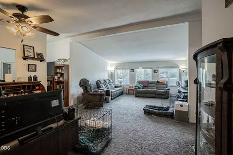 Living - 5592 Foley Ln, Central Point, OR 97502 photo 1 of 1