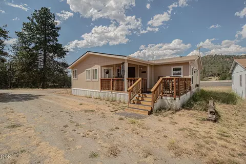 Exterior - 5592 Foley Ln, Central Point, OR 97502 photo 2 of 4