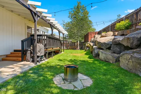 Exterior - 3353 NE Collier Ct, Bend, OR 97701 photo 6 of 8