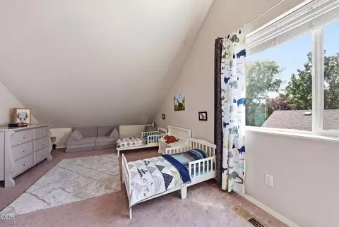 Bedroom - 3353 NE Collier Ct, Bend, OR 97701 photo 6 of 6