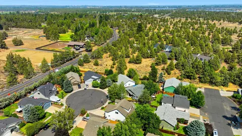 View/Area - 3353 NE Collier Ct, Bend, OR 97701 photo 4 of 4