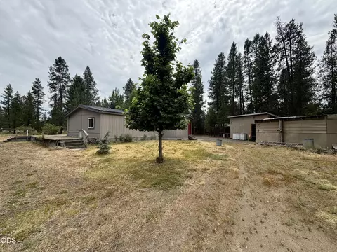 Exterior - 16364 Twin Dr, La Pine, OR 97739 photo 7 of 14