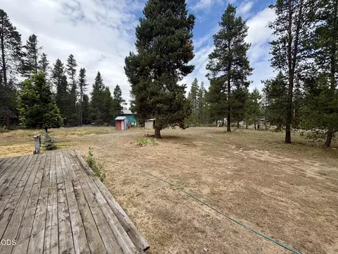 Exterior - 16364 Twin Dr, La Pine, OR 97739 photo 12 of 14