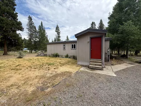 Exterior - 16364 Twin Dr, La Pine, OR 97739 photo 3 of 14