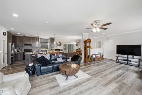 Living - 16760 Pine Pl, La Pine, OR 97739 photo 3 of 3
