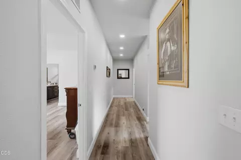 Entry Way - 16760 Pine Pl, La Pine, OR 97739 photo 1 of 3