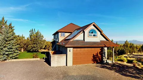 10300 SW Nicole Dr, Powell Butte, OR 97753