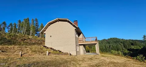 604 Thorton Oar Ln, Reedsport, OR 97467