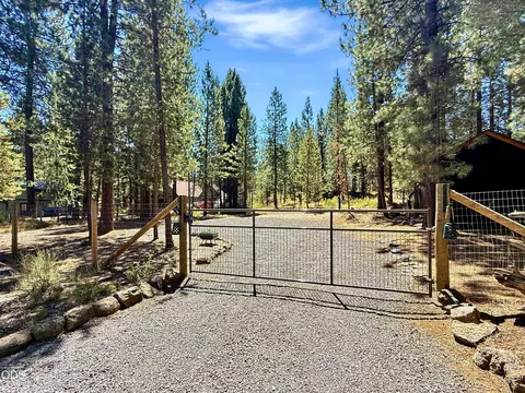 16945 Jacinto Rd, Bend, OR 97707 photo 5