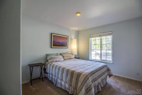 Bedroom - 144927 Ringo Ct, La Pine, OR 97739 photo 2 of 3