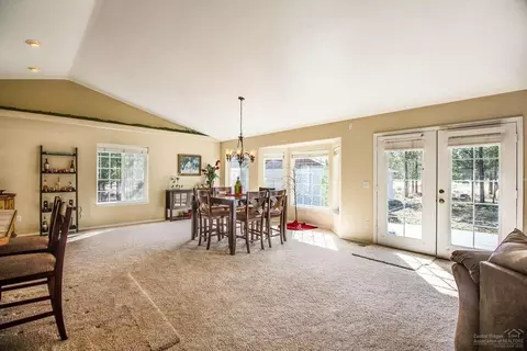 Dining - 144927 Ringo Ct, La Pine, OR 97739 photo 2 of 2