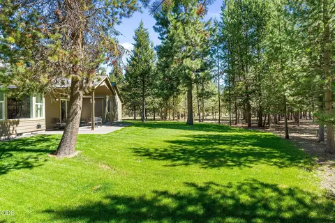 Exterior - 147853 Mabel Dr, La Pine, OR 97739 photo 6 of 6