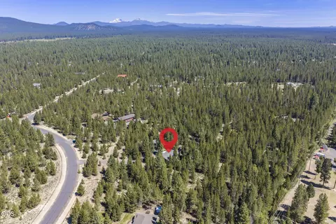 View/Area - 147853 Mabel Dr, La Pine, OR 97739 photo 5 of 5