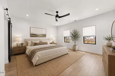 Bedroom - 350 Arrowhead Trl, Eagle Point, OR 97524 photo 2 of 5