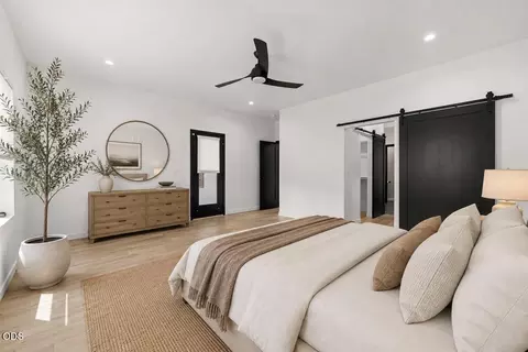Bedroom - 350 Arrowhead Trl, Eagle Point, OR 97524 photo 1 of 5