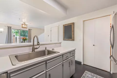 Kitchen - 902 NW Ogden Ave, Bend, OR 97703 photo 4 of 4