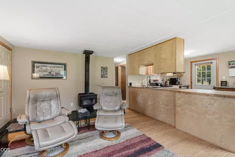 Living - 53855 Pine Grove Rd, La Pine, OR 97739 photo 2 of 2