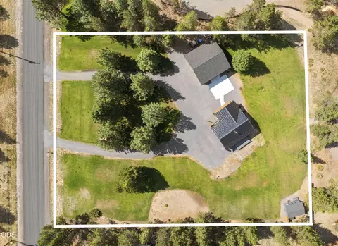 View/Area - 53855 Pine Grove Rd, La Pine, OR 97739 photo 4 of 5