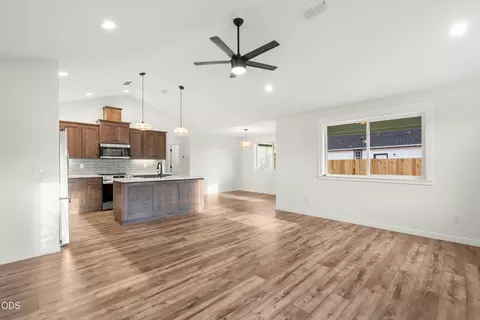 Living - 1106 Cascade Loop #LOT 8, Cave Junction, OR 97523 photo 2 of 3