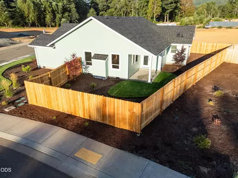Exterior - 1106 Cascade Loop #LOT 8, Cave Junction, OR 97523 photo 9 of 10