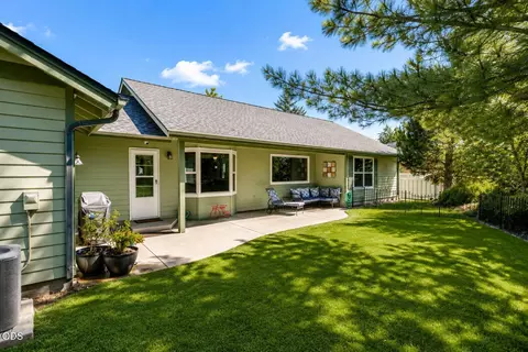 Exterior - 3350 NE Stonebrook Loop, Bend, OR 97701 photo 8 of 12