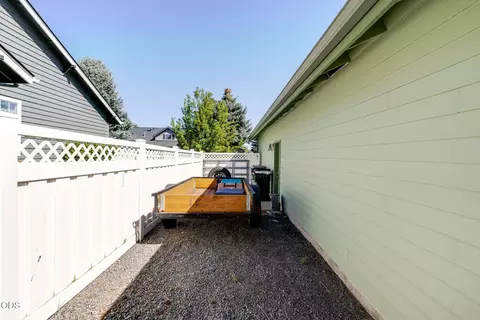 Exterior - 3350 NE Stonebrook Loop, Bend, OR 97701 photo 7 of 12