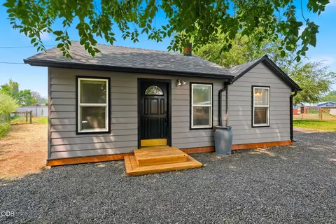 1475 SE Carey Foster Rd, Prineville, OR 97754