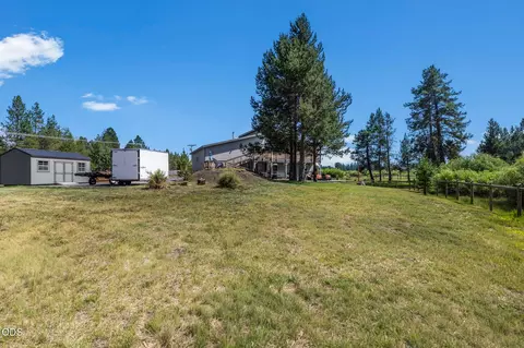 Exterior - 16732 Contorta Pl, La Pine, OR 97739 photo 11 of 18