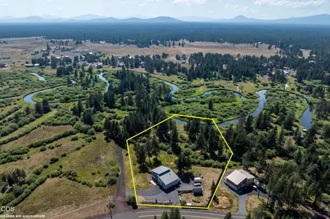 View/Area - 16732 Contorta Pl, La Pine, OR 97739 photo 1 of 8
