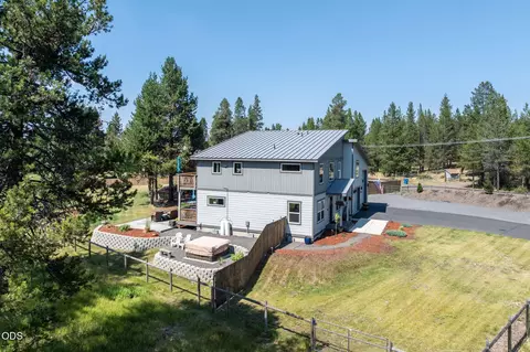 Exterior - 16732 Contorta Pl, La Pine, OR 97739 photo 17 of 18