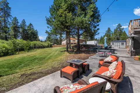 Exterior - 16732 Contorta Pl, La Pine, OR 97739 photo 9 of 18