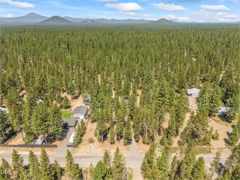 View/Area - 16018 Park Dr, La Pine, OR 97739 photo 3 of 3