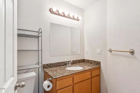 Bath - 16018 Park Dr, La Pine, OR 97739 photo 1 of 2