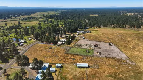 View/Area - 53315 Bridge Dr, La Pine, OR 97739 photo 17 of 32