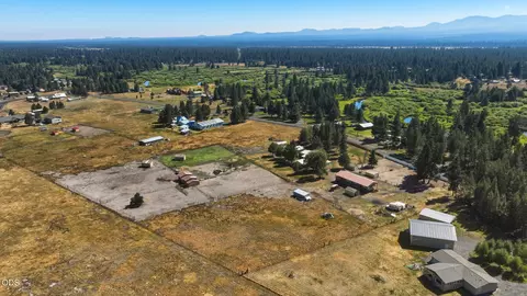 View/Area - 53315 Bridge Dr, La Pine, OR 97739 photo 23 of 32