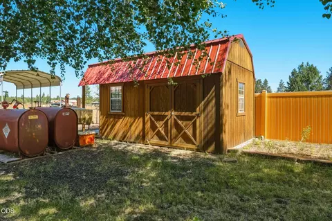 Exterior - 53315 Bridge Dr, La Pine, OR 97739 photo 5 of 11