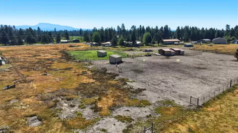 View/Area - 53315 Bridge Dr, La Pine, OR 97739 photo 3 of 32